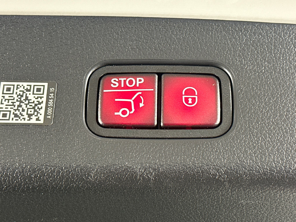 Certified 2026 Mercedes-Benz GLC 300 image 21