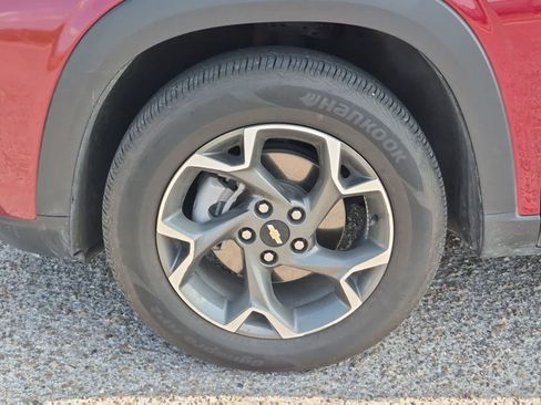 Used 2024 Chevrolet Trax LT FWD image 31