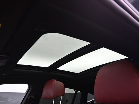 Used 2022 BMW X6 xDrive40i w/ Executive Package image 12