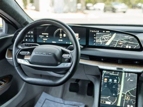 Used 2023 Lucid Air Touring AWD/4WD image 26