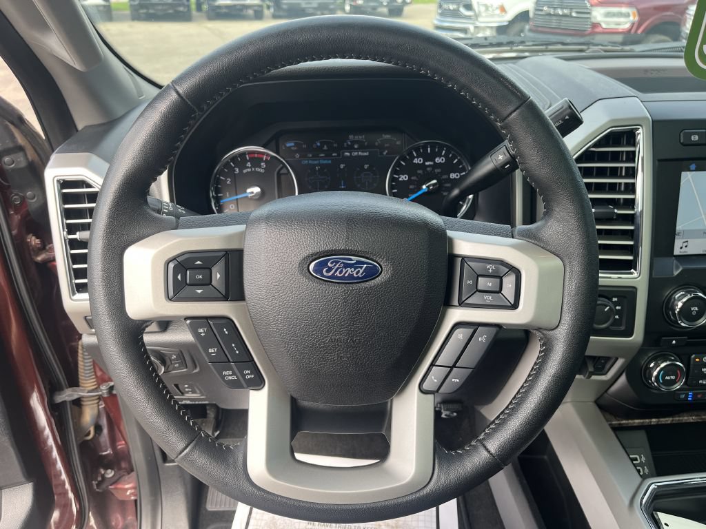 Used 2017 Ford F250 Lariat w/ Lariat Ultimate Package AWD/4WD image 28