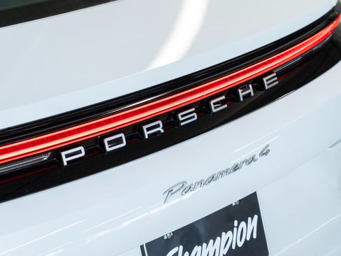 Certified 2025 Porsche Panamera RWD image 12
