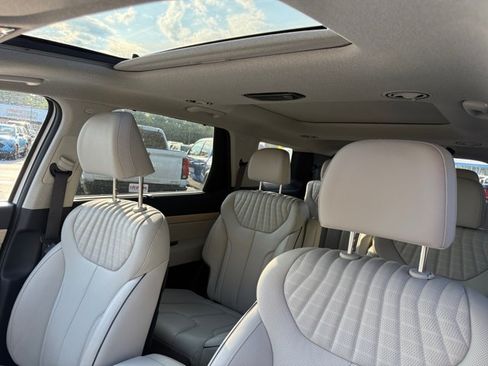 Used 2024 Hyundai Palisade Limited AWD/4WD image 31