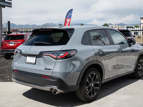 Used 2024 Honda HR-V Sport image 7
