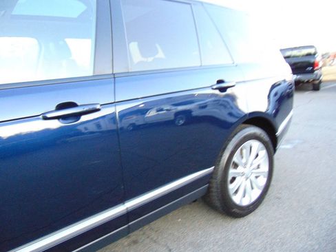 Used 2017 Land Rover Range Rover HSE AWD/4WD image 30