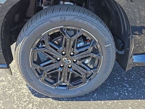 New 2026 INFINITI QX80 4WD w/ Sport Exterior Package image 7