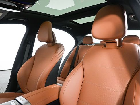 Certified 2025 Mercedes-Benz C 300 Sedan image 5