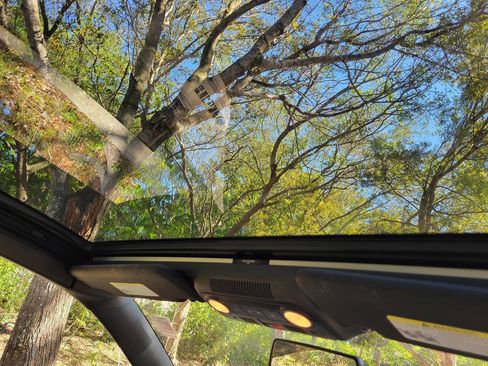 Used 2015 Volkswagen Eos Komfort image 14