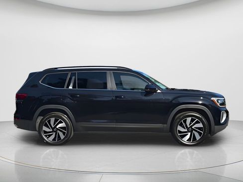 New 2026 Volkswagen Atlas SE image 9