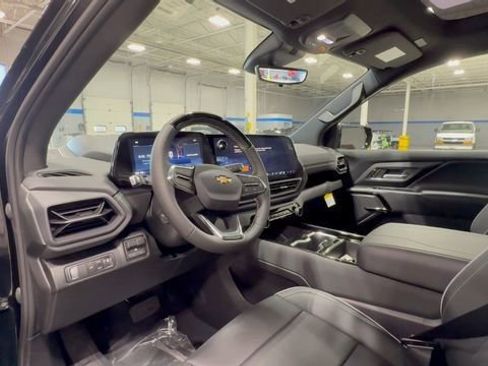 New 2026 Chevrolet Silverado EV LT image 13