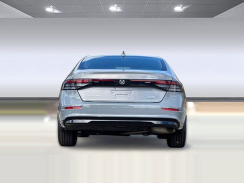 Used 2025 Honda Accord Touring image 9