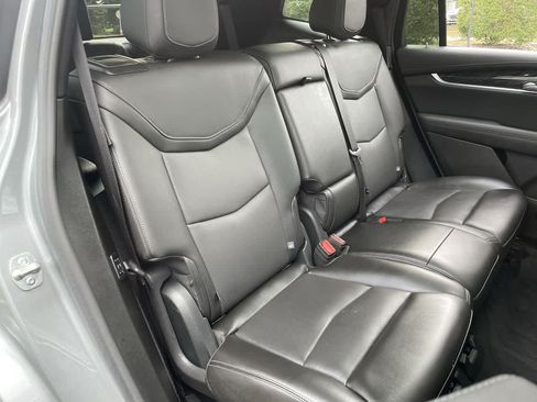 Certified 2025 Cadillac XT6 Premium Luxury AWD/4WD image 15