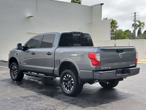 Used 2017 Nissan Titan PRO-4X w/ Pro-4x Convenience Package AWD/4WD image 6