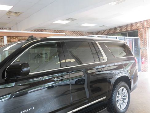 Used 2021 GMC Yukon XL SLT RWD image 78