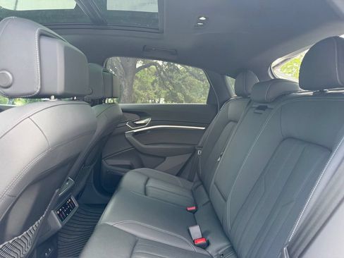 Used 2024 Audi Q8 e-tron Premium Plus w/ Premium Plus Package AWD/4WD image 39