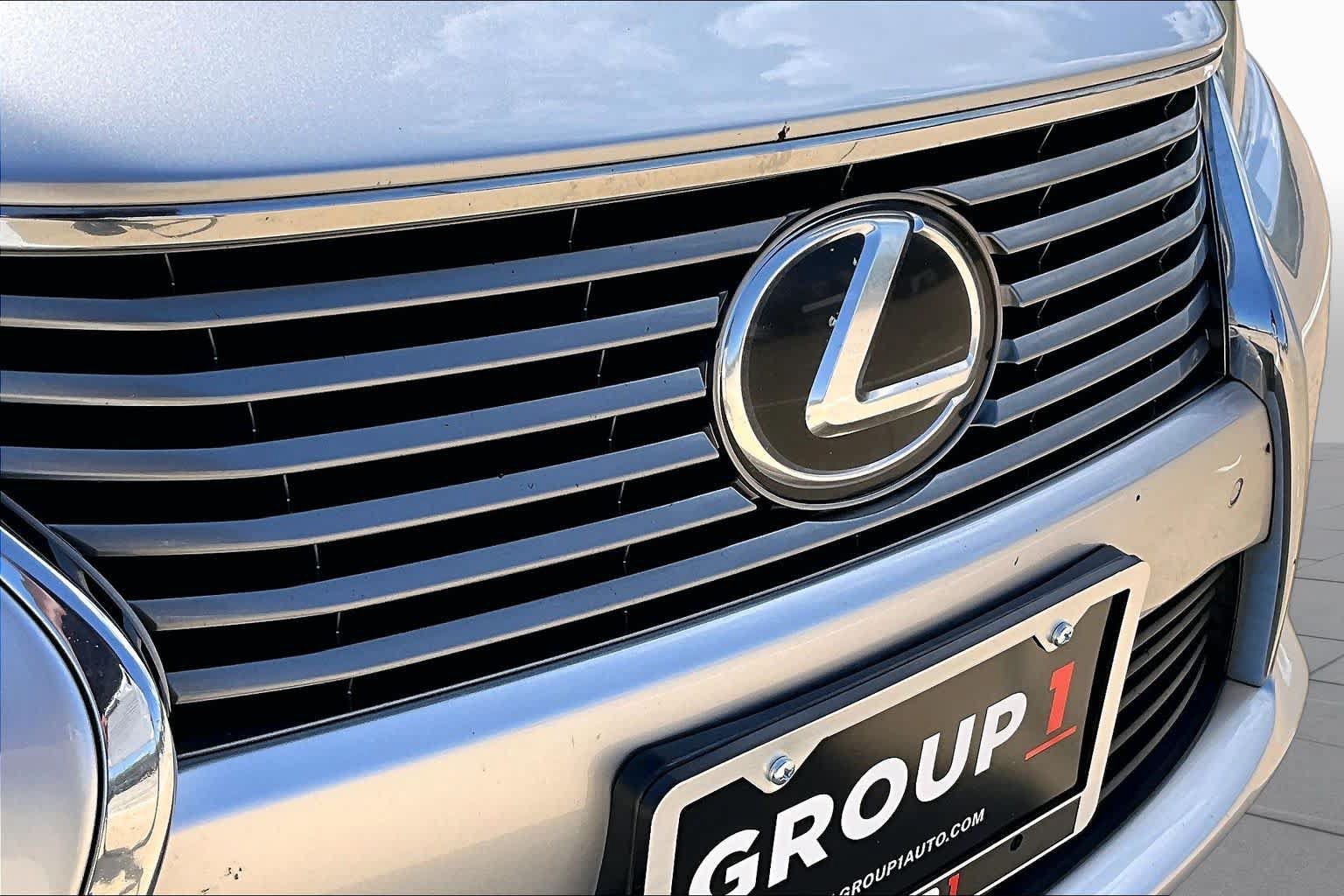 Used 2014 Lexus ES 350 w/ Luxury Package FWD image 30