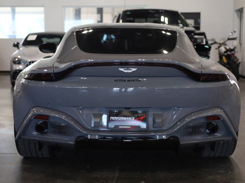 Used 2021 Aston Martin V8 Vantage Coupe RWD image 5