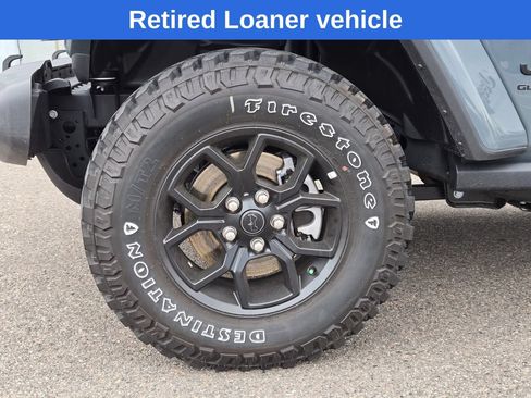 Used 2025 Jeep Gladiator Sport AWD/4WD image 6