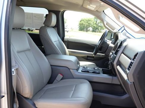 Used 2021 Ford Expedition XLT AWD/4WD image 17