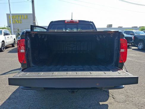 Used 2019 Chevrolet Colorado Z71 w/ Z71 Midnight Edition AWD/4WD image 27