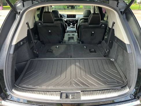 Used 2023 Acura MDX w/ Advance Package AWD/4WD image 31