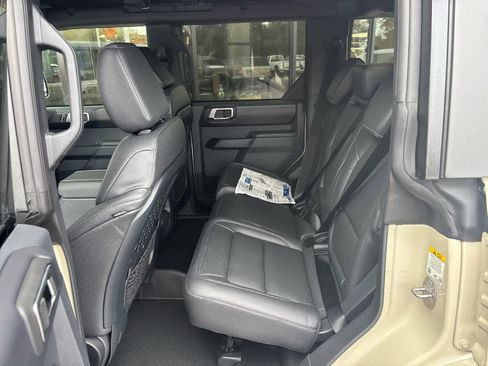 New 2025 Ford Bronco Badlands image 21