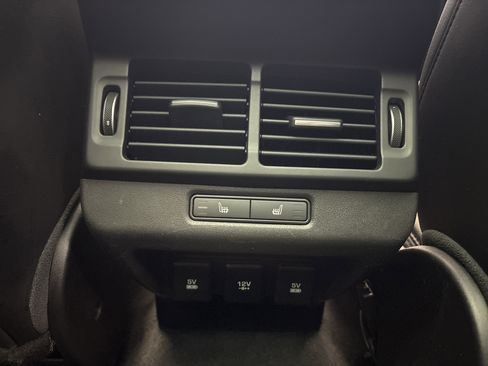 Used 2020 Land Rover Range Rover Evoque SE image 27