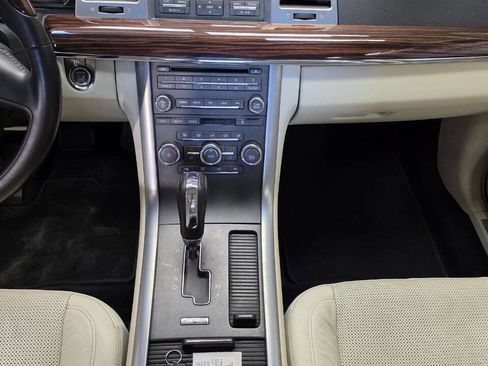 Used 2009 Lincoln MKS AWD image 12