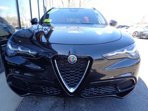 Used 2024 Alfa Romeo Stelvio Ti w/ Performance Driving Package AWD/4WD image 2