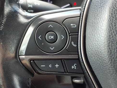 Used 2022 Toyota Camry SE FWD image 23