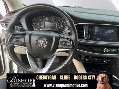 Used 2023 Buick Enclave Essence AWD/4WD image 22