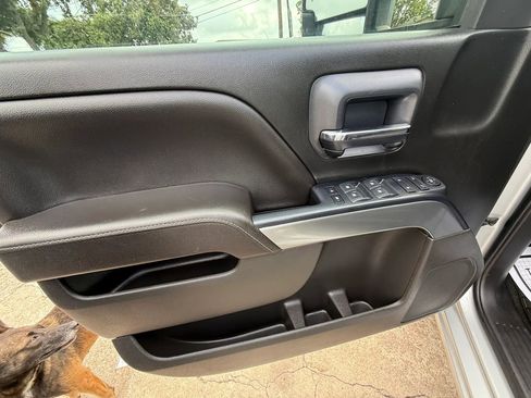 Used 2018 Chevrolet Silverado 1500 LT w/ Texas Edition image 18