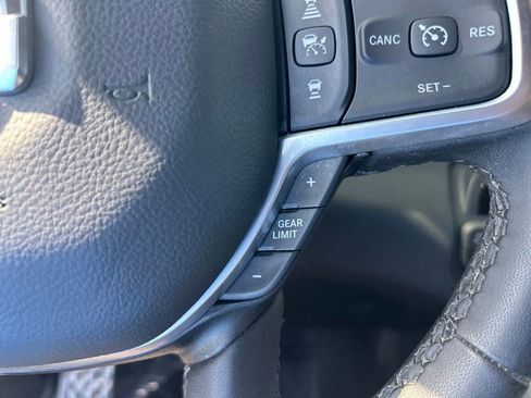 Used 2025 RAM 1500 Big Horn AWD/4WD image 41