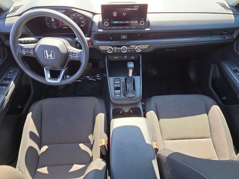 Used 2025 Honda CR-V LX image 13