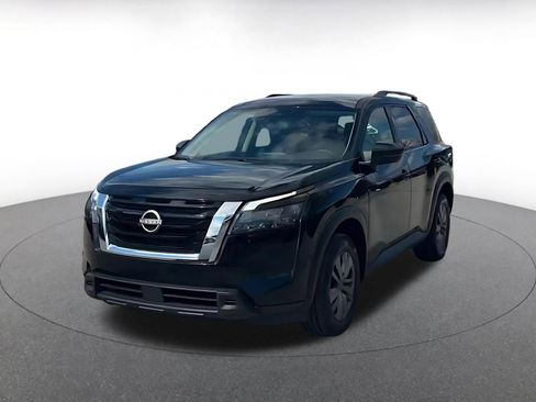 Used 2025 Nissan Pathfinder SV FWD image 7