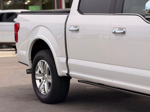 Used 2019 Ford F150 Platinum w/ Equipment Group 701A Luxury AWD/4WD image 5