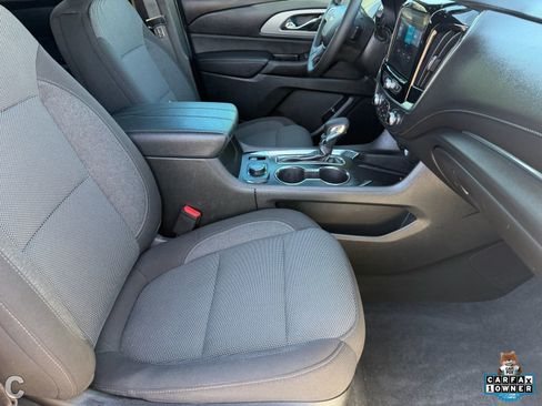 Certified 2023 Chevrolet Traverse LT FWD image 12
