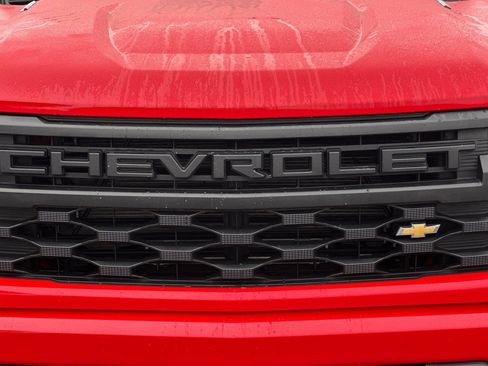 Used 2025 Chevrolet Silverado 1500 Custom image 45