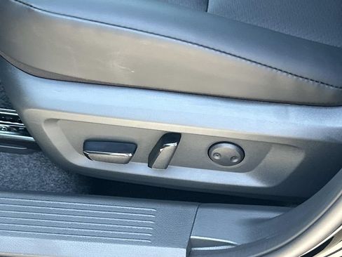New 2026 Nissan Rogue Dark Armor AWD/4WD image 17