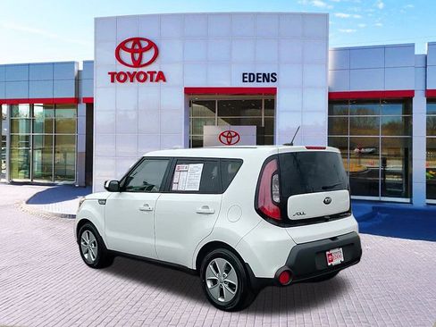 Used 2015 Kia Soul Base image 5