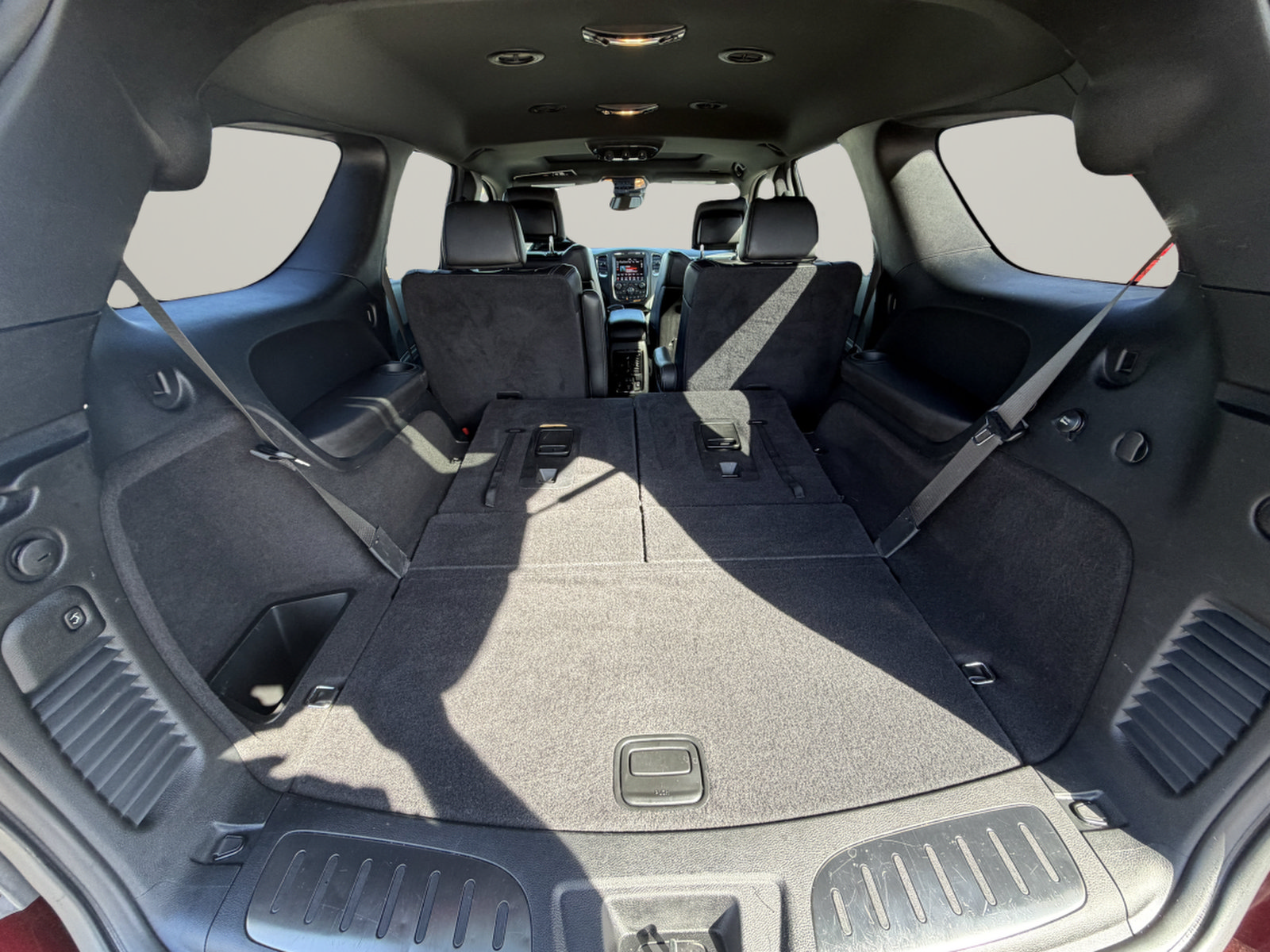 Used 2019 Dodge Durango R/T w/ Technology Group AWD/4WD image 15