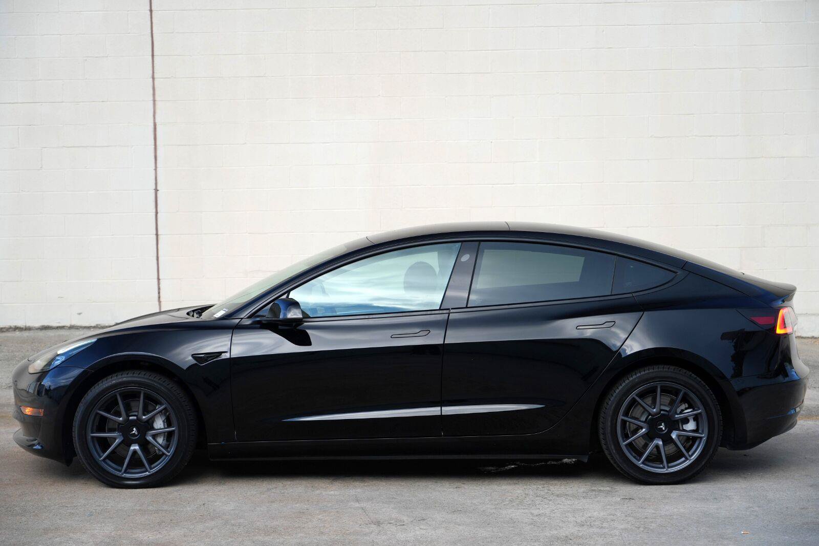 Used 2023 Tesla Model 3 Standard Range RWD image 48