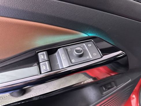 Used 2021 Volkswagen ID.4 Pro S w/ Gradient Package image 24