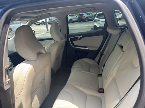 Used 2015 Volvo XC60 T6 Platinum AWD/4WD image 10