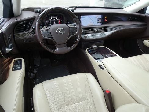 Used 2018 Lexus LS 500 AWD image 14