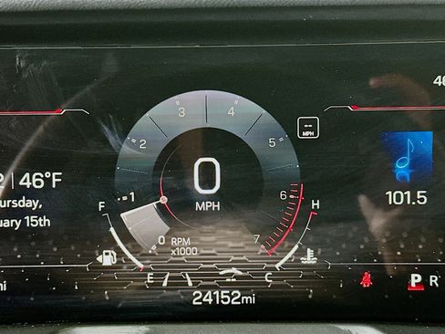 Used 2025 GMC Acadia Elevation image 19