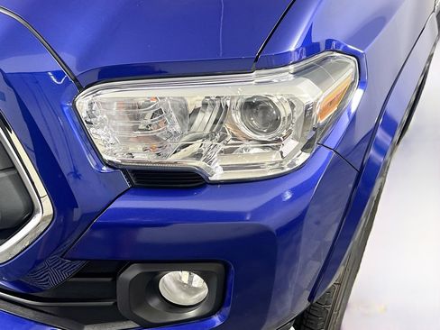 Used 2023 Toyota Tacoma SR5 image 11