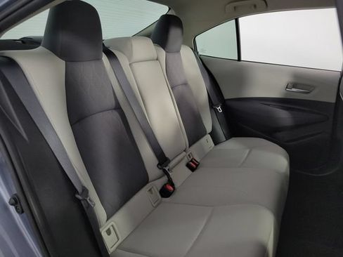 Used 2020 Toyota Corolla LE FWD image 16