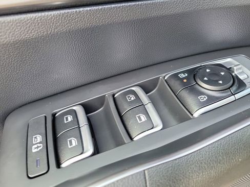 Used 2025 Kia Sorento EX image 22