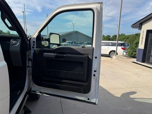 Used 2016 Ford F250 Lariat w/ Lariat Ultimate Package AWD/4WD image 47